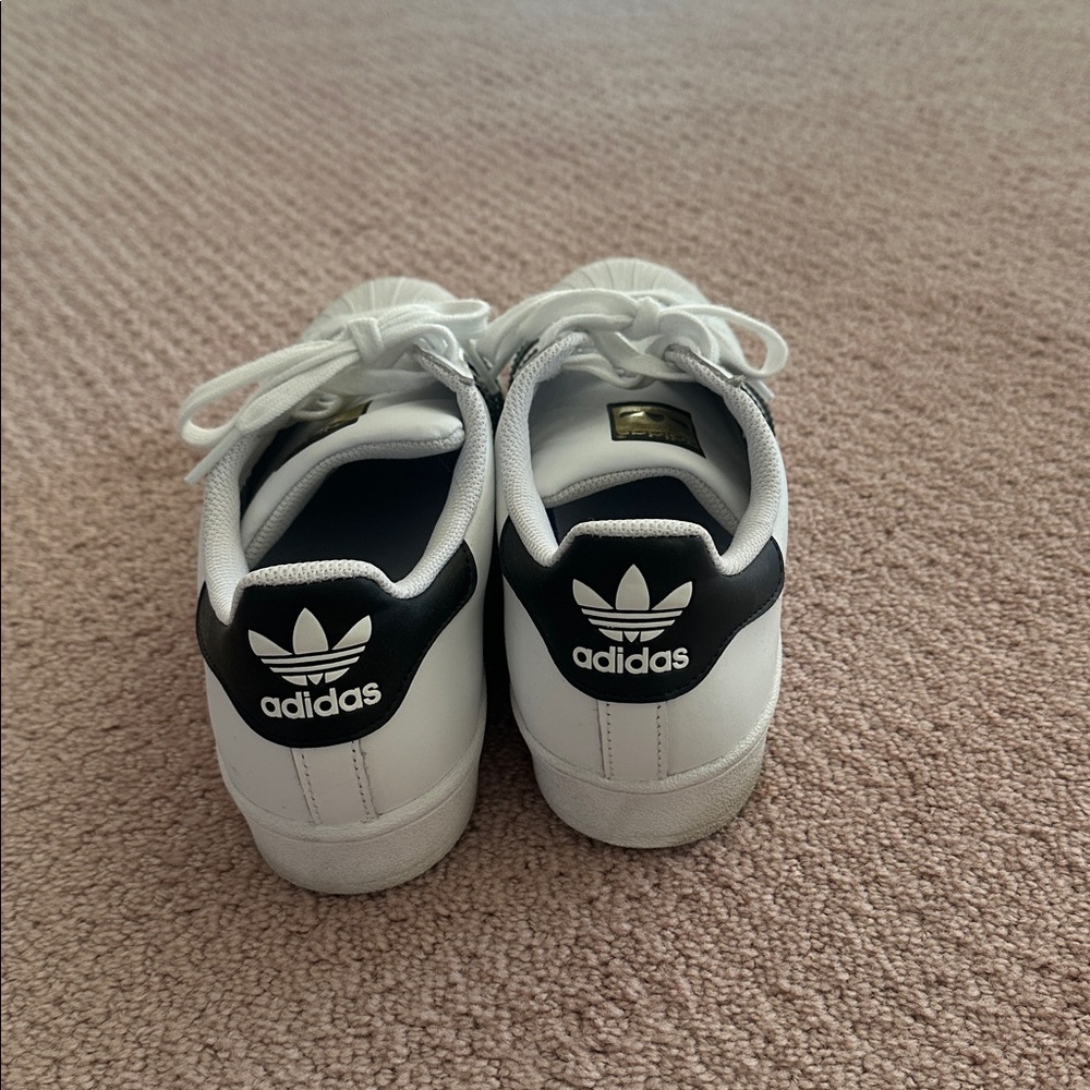 Adidas White and Black Sneakers for women size 9 - Picture 4 of 7